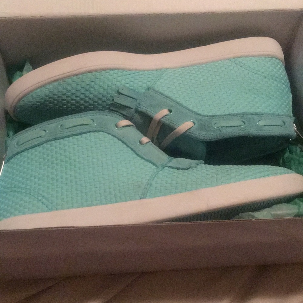 Diamond Supply Co. - Picture 3 of 6